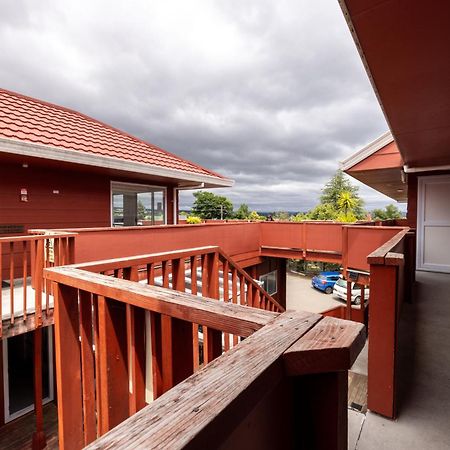 Haka Lodge Lago Taupo Exterior foto