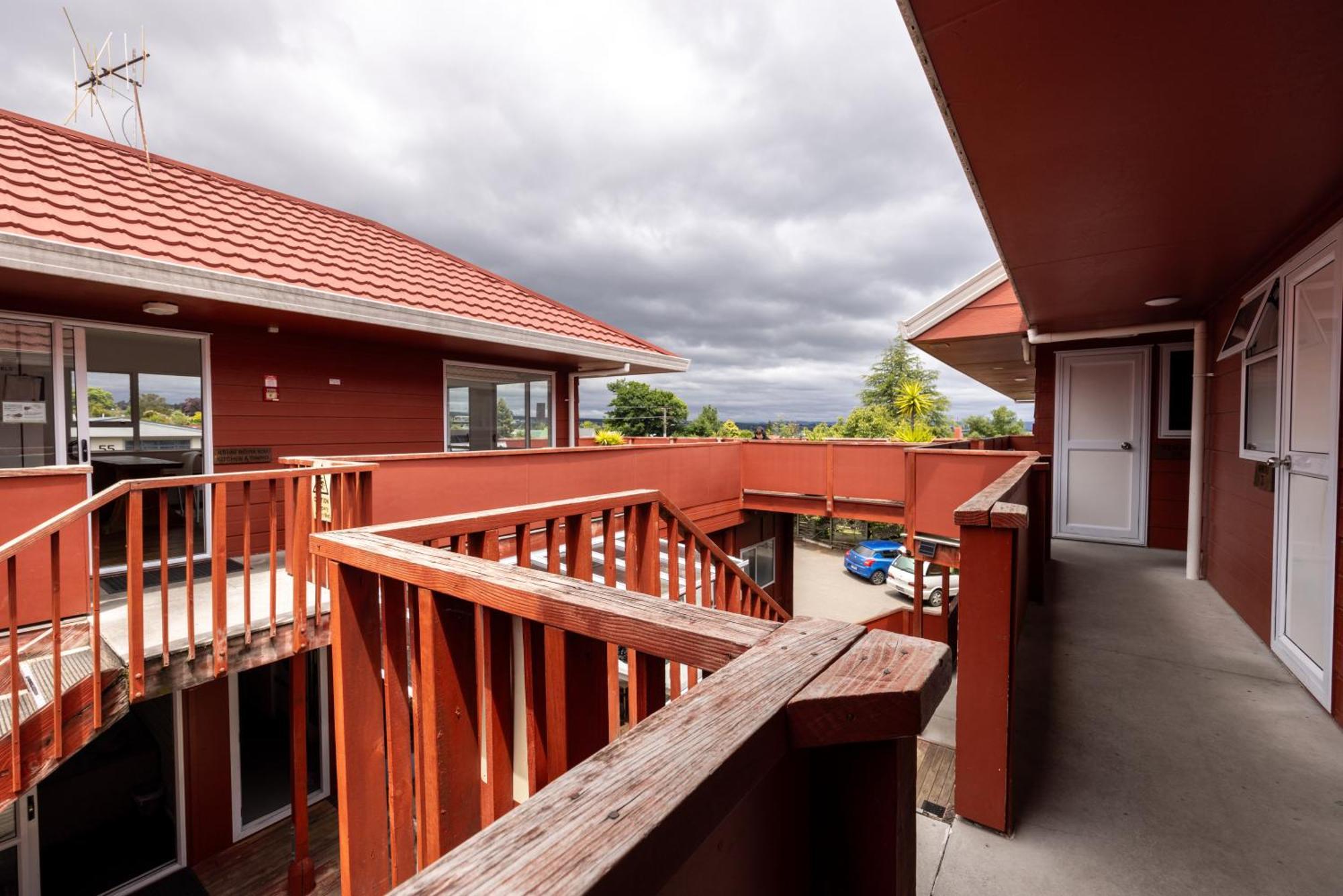 Haka Lodge Lago Taupo Exterior foto