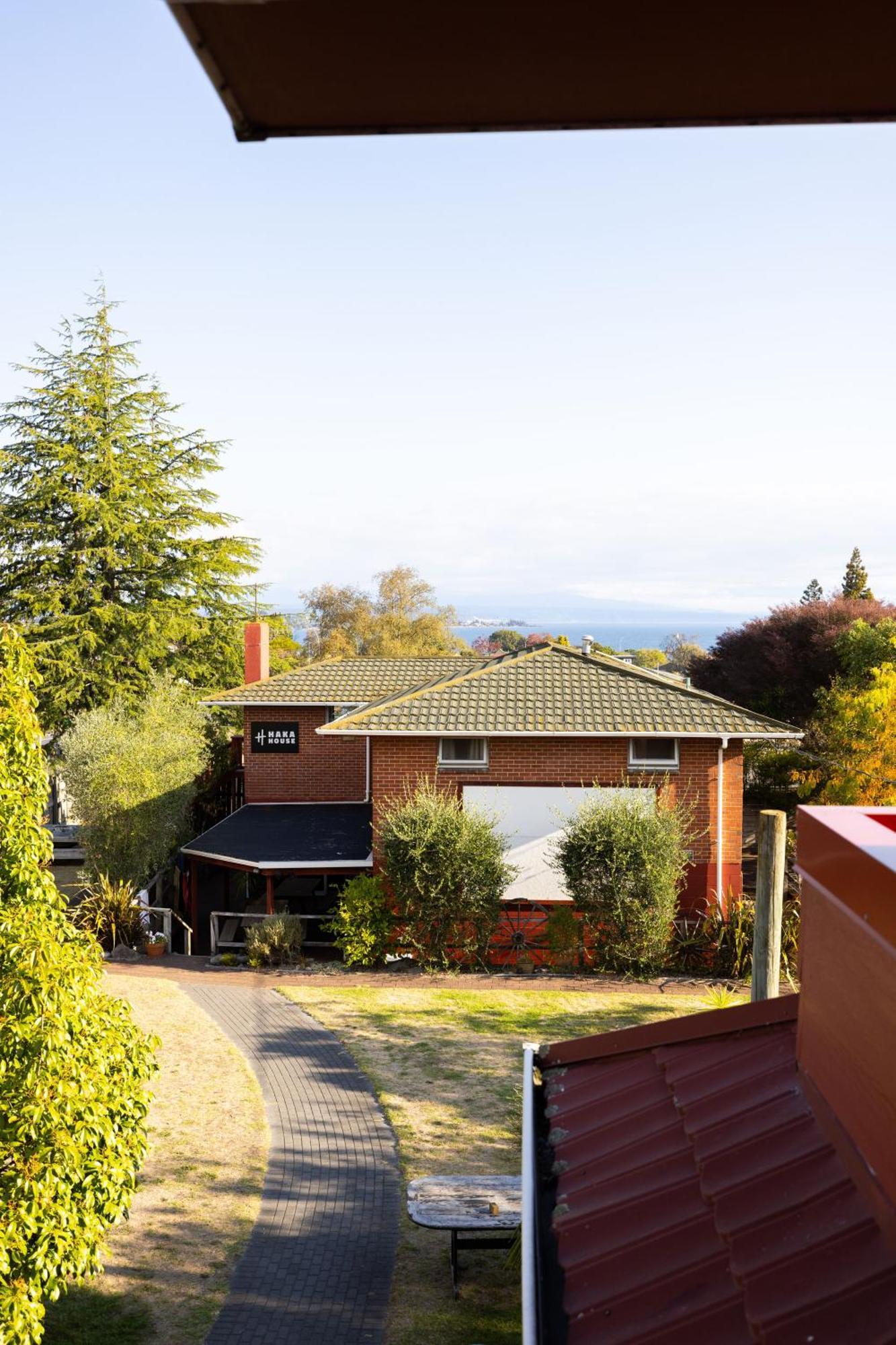 Albergue Haka House Lago Taupo Exterior foto